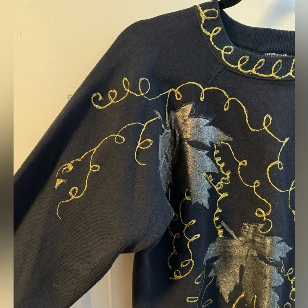 90’s Embroidered HandPainted Fall Black & Gold Leaf Sweatershirt Grannycore Lg - Picture 9 of 13
